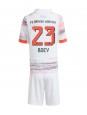 Billige Bayern Munich Sacha Boey #23 Bortedraktsett Barn 2025-26 Kortermet (+ Korte bukser)